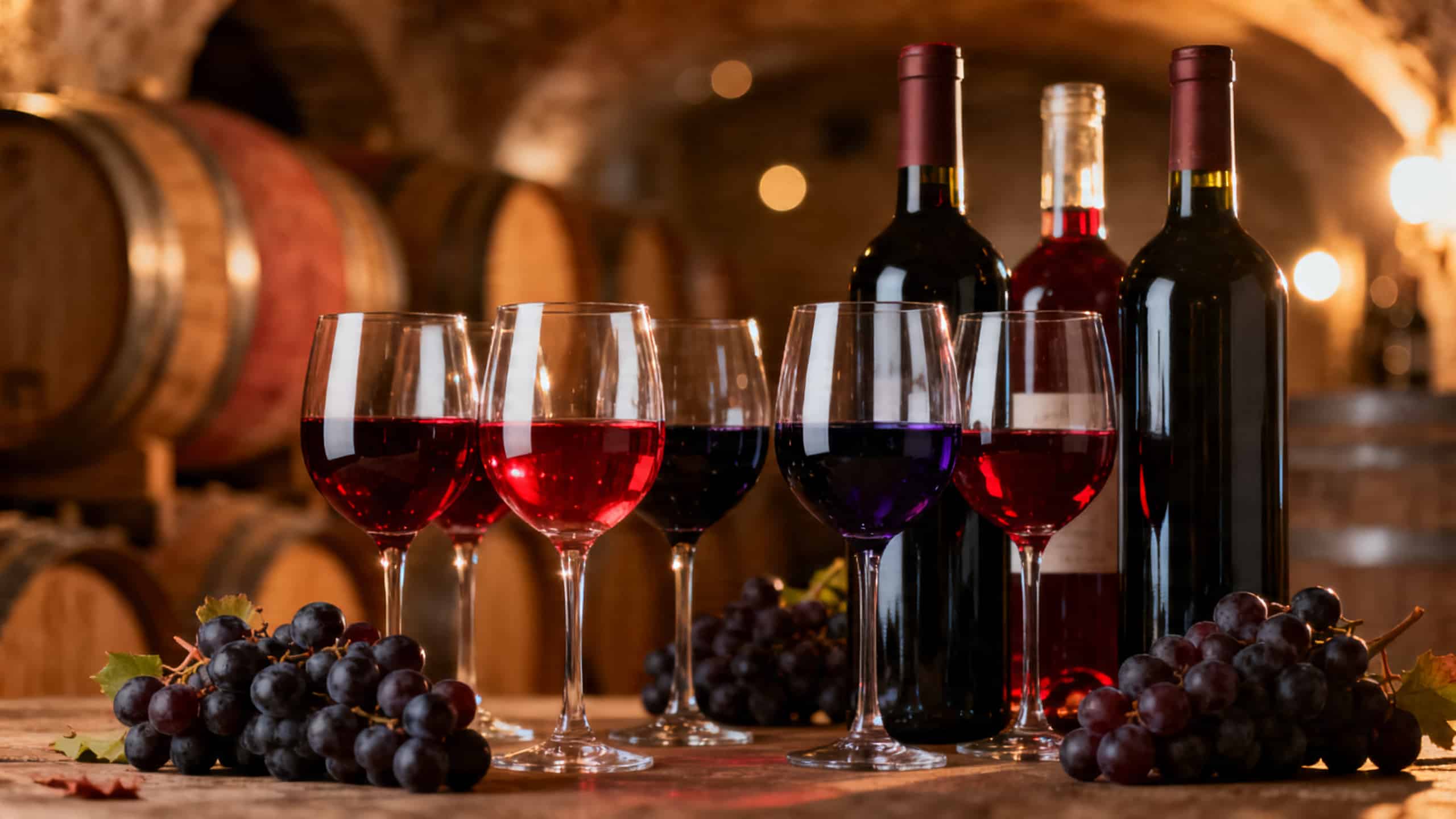 vin rouge hero still life