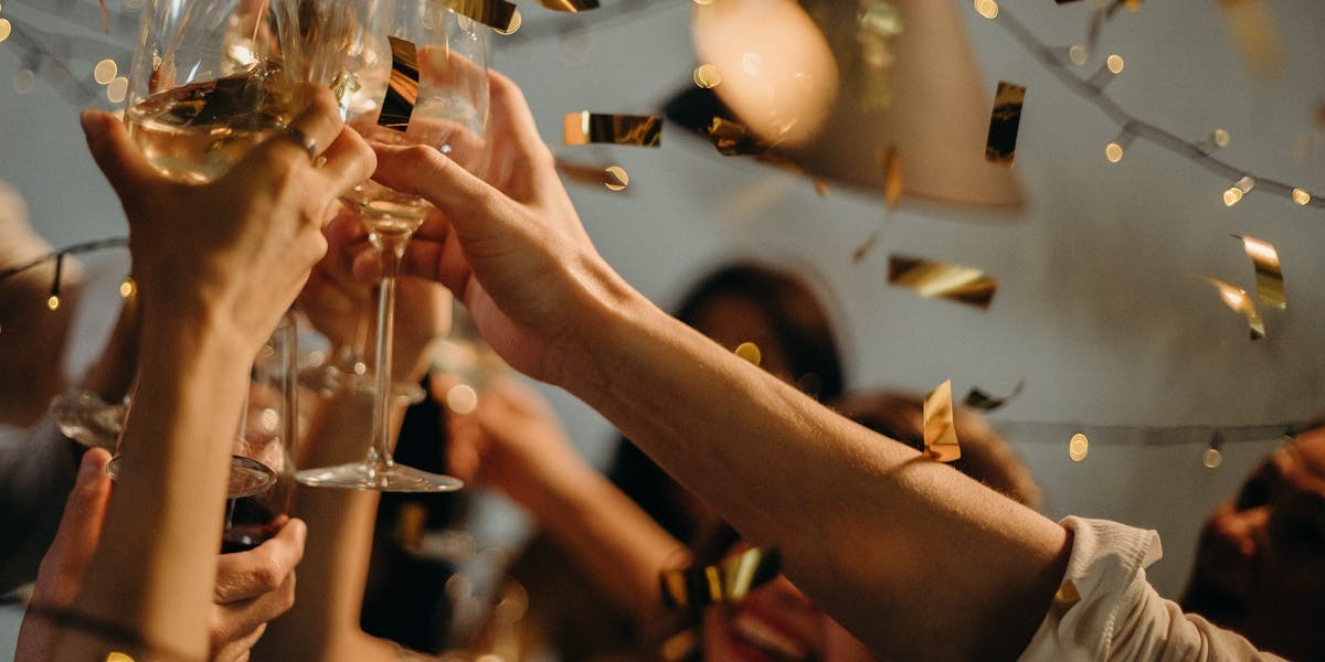 Cadeaux de Noël pour collaborateurs, coffrets de vin avec et sans alcool prêts à offrir