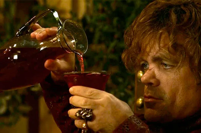 Référence à Tyrion Lannister et son verre de vin dans Game of Thrones