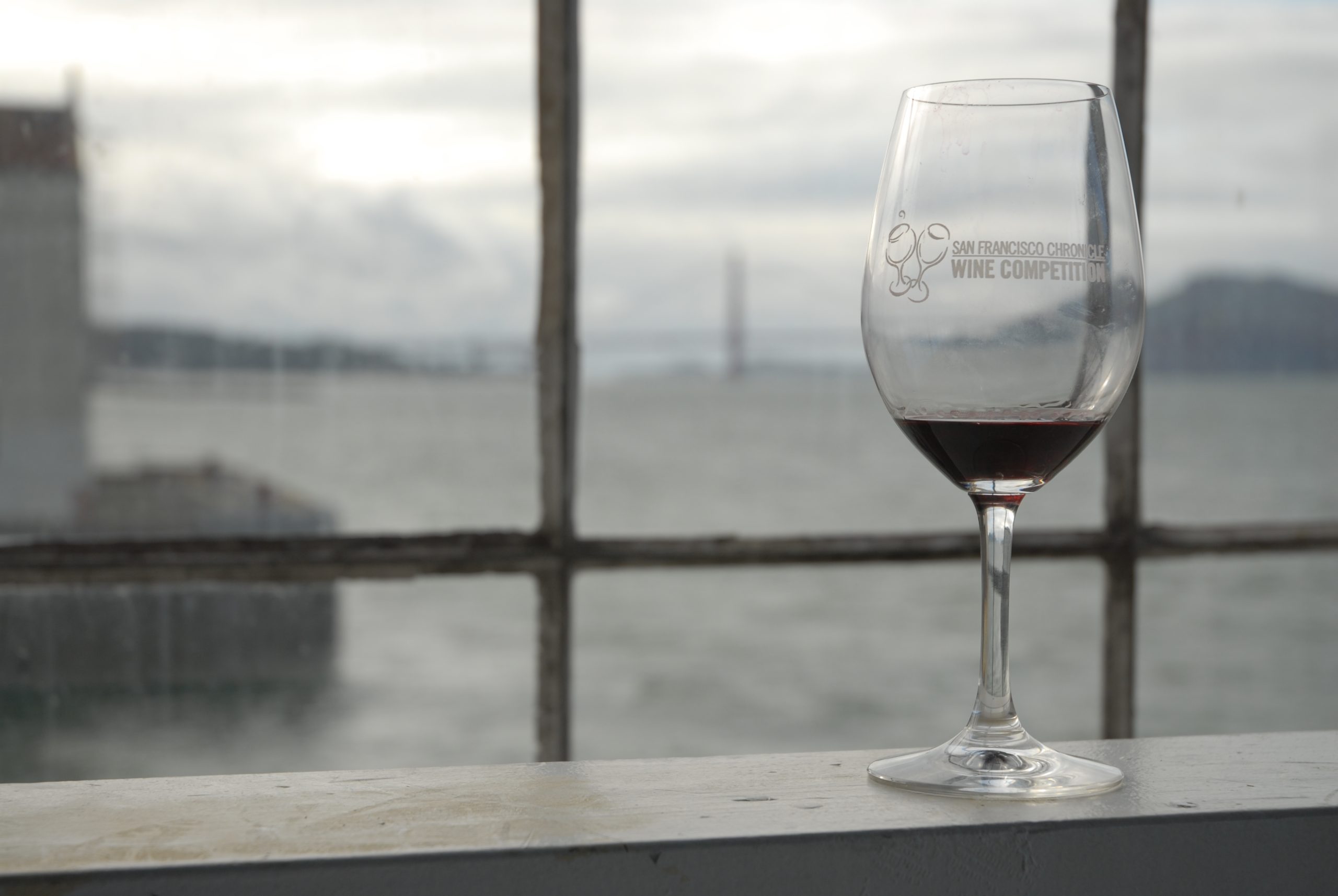Dégustateurs professionnels lors d un concours de vin à l aveugle, DWWA 2026
