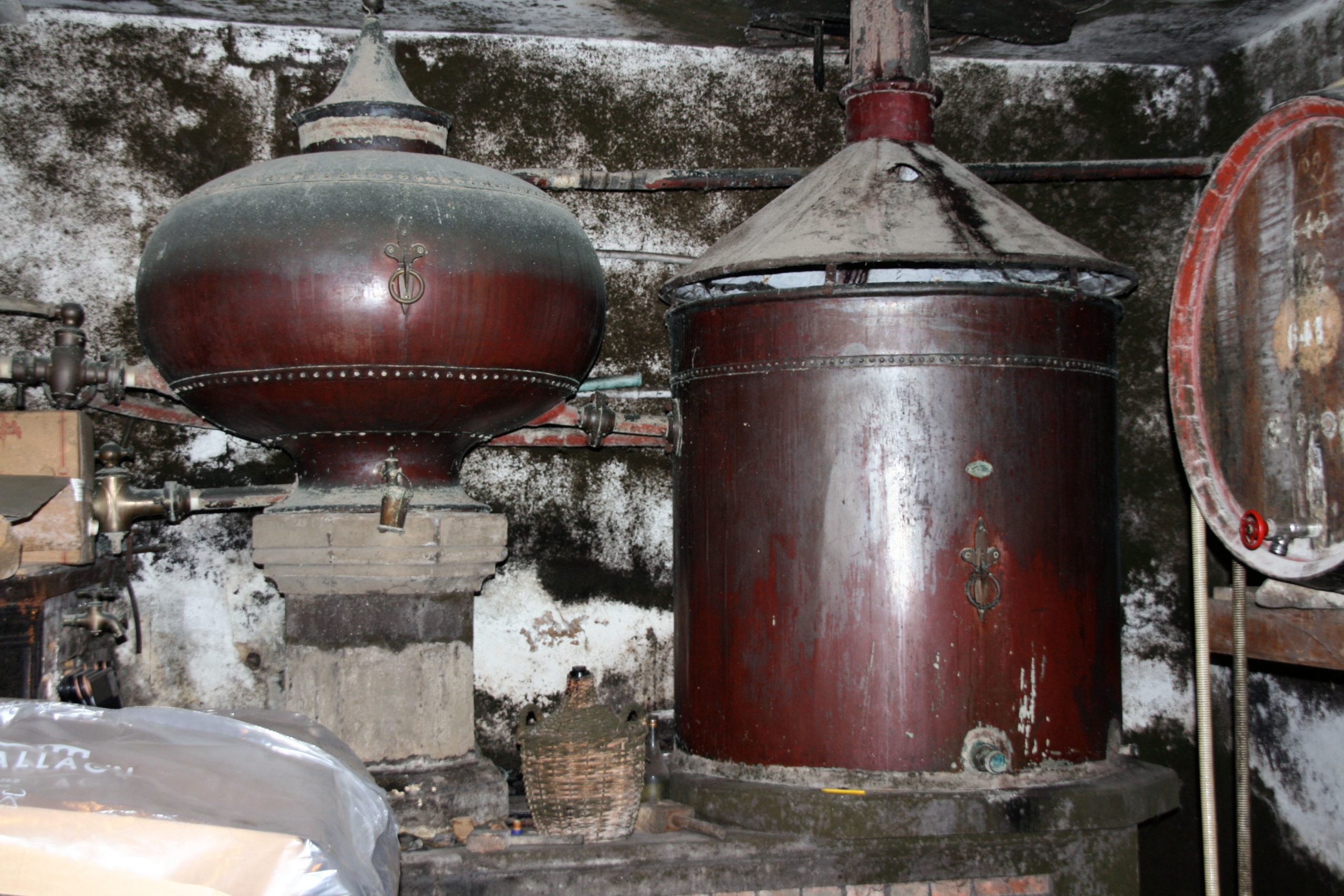 Alambic de type charentais utilisé pour la distillation viticole