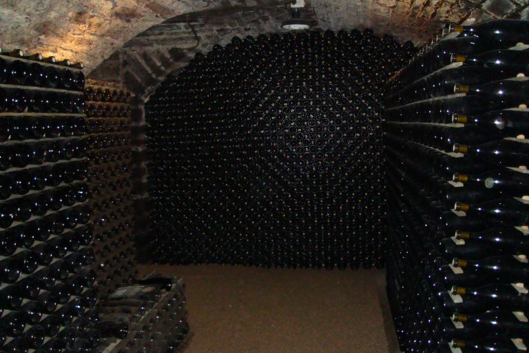 Vins français aux États-Unis : les tarifs retombent à 10 % — mais pour combien de temps ?