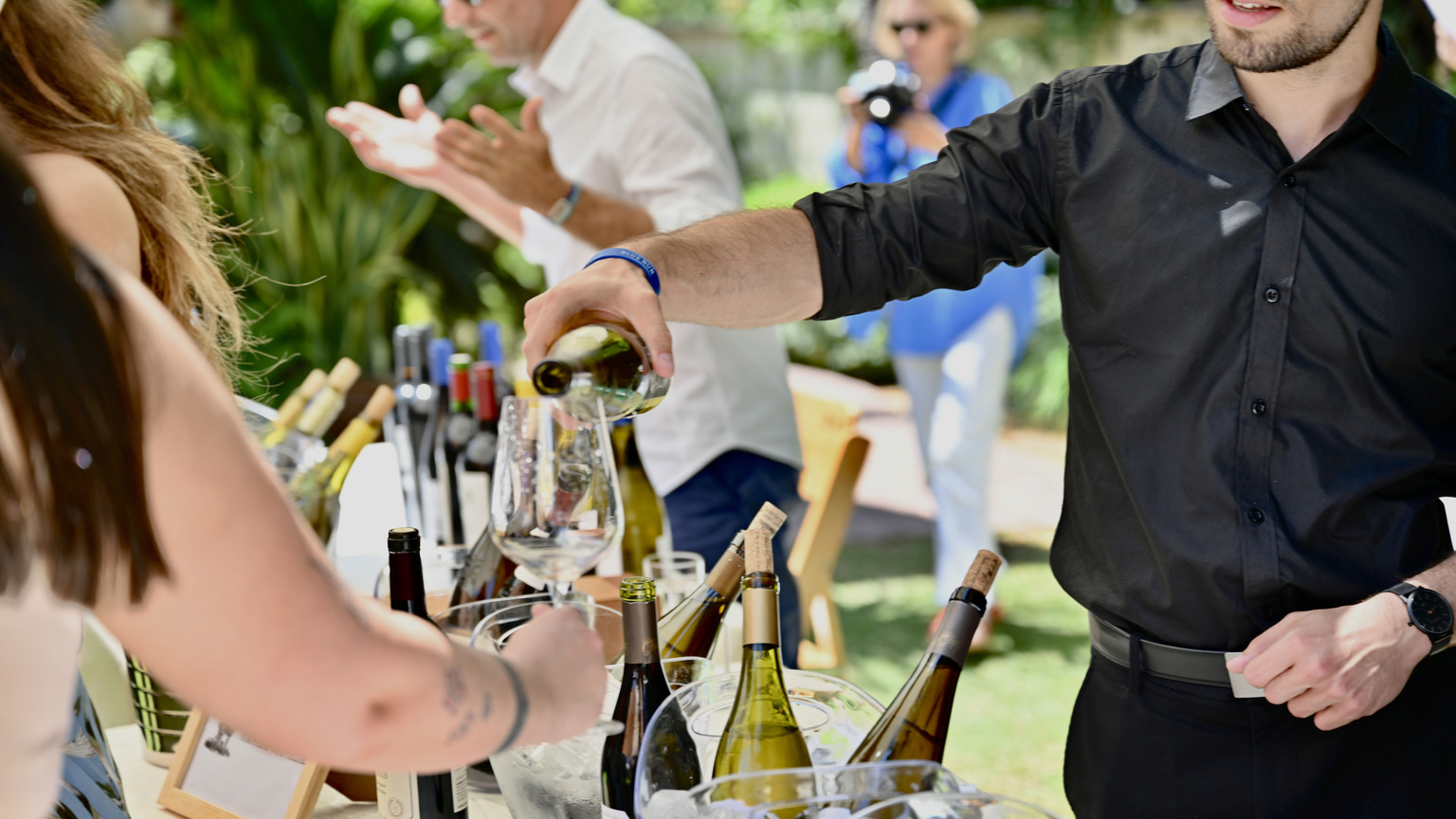 Dégustation de vins entre amis