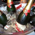 Les droits de douane ont coûté 26% de bénéfice à Pernod Ricard : Mumm et Martell au milieu de la tempête