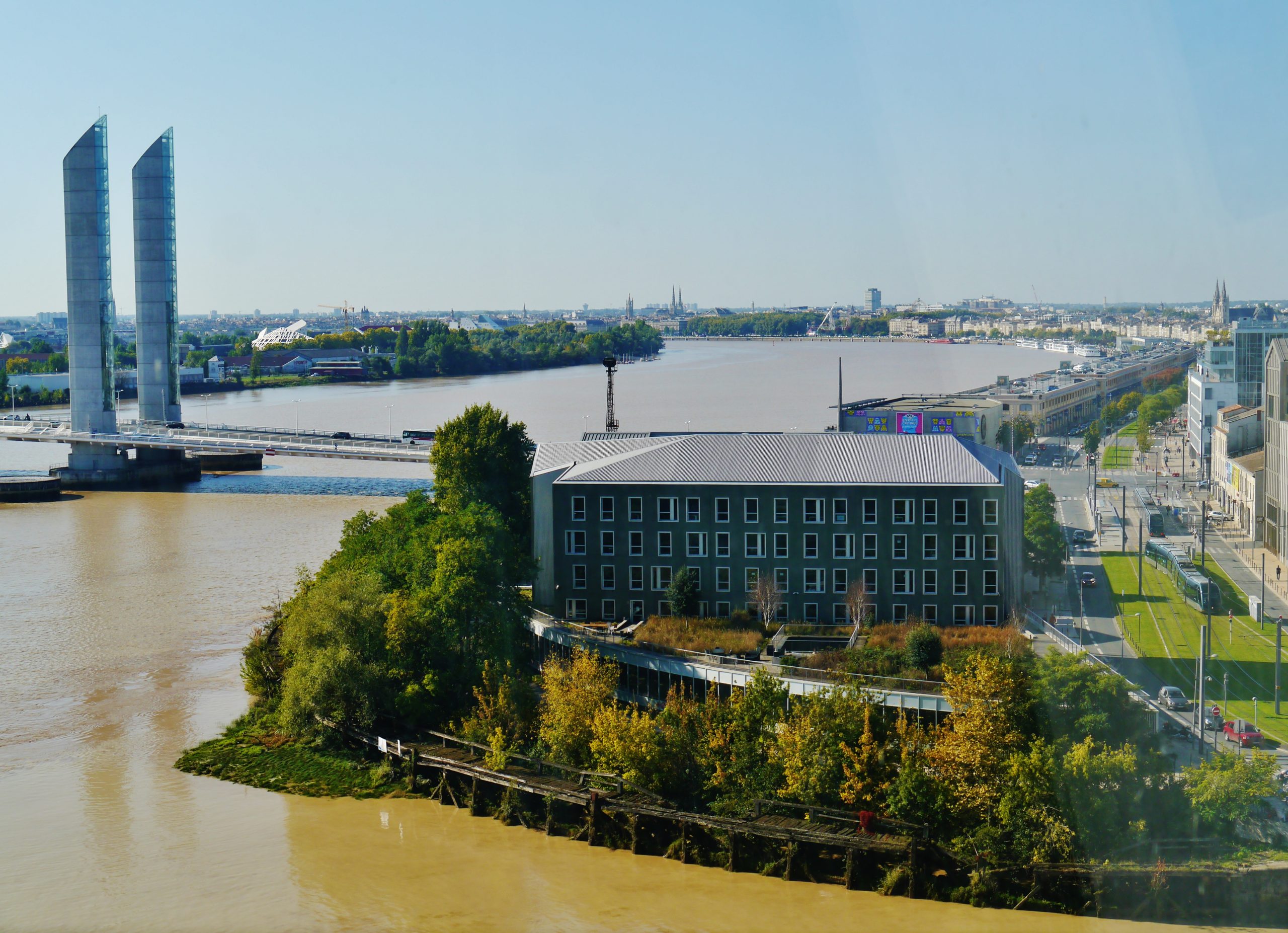 Cité du Vin Bordeaux — Guide Michelin Grappes 2026