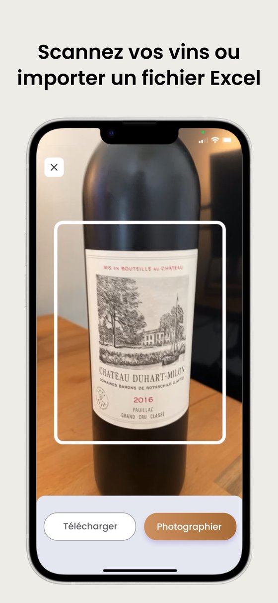 Capture de la fiche App Store d'Oeni : écran de scan d'étiquette avec le titre Scannez vos vins ou importer un fichier Excel.