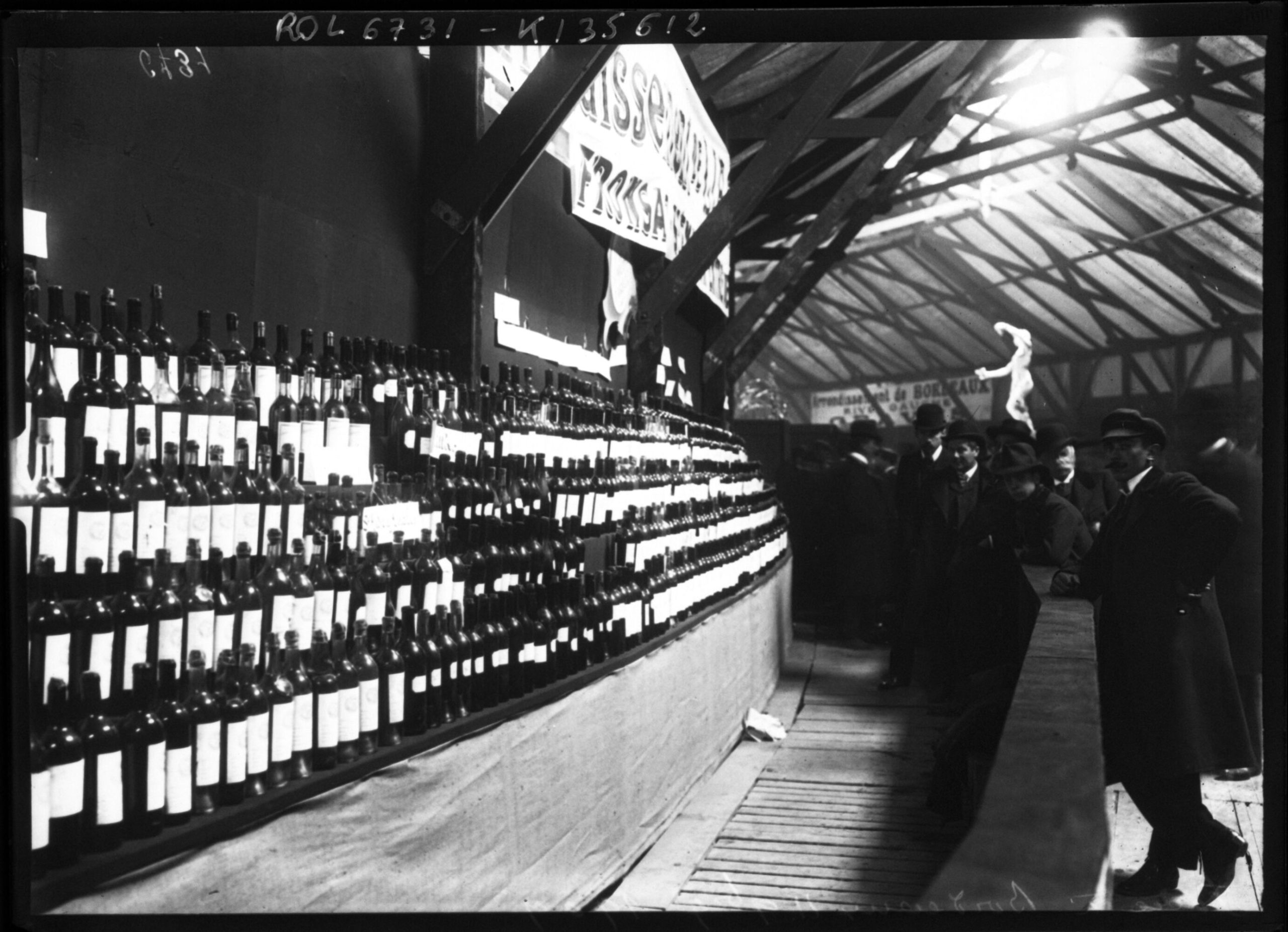 Foire aux vins a Bordeaux 1909 Agence Rol domaine public