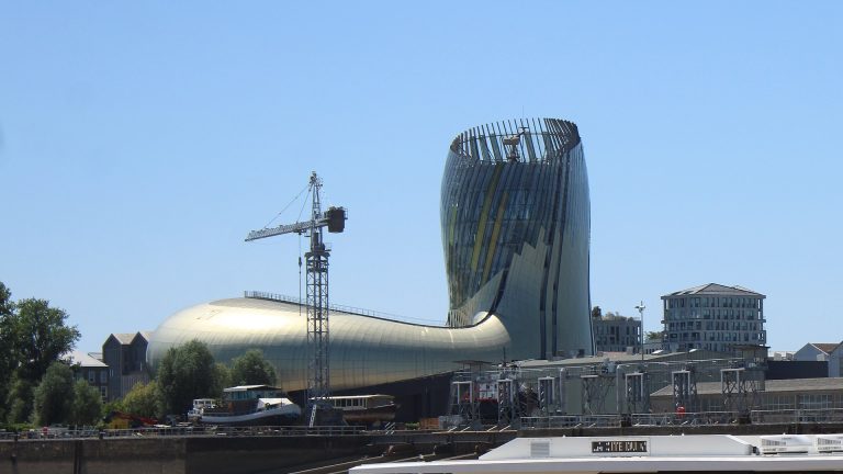 Cité du Vin : Philippe Massol passe la main, Laurent Basse-Cathalinat prend la direction en 2027